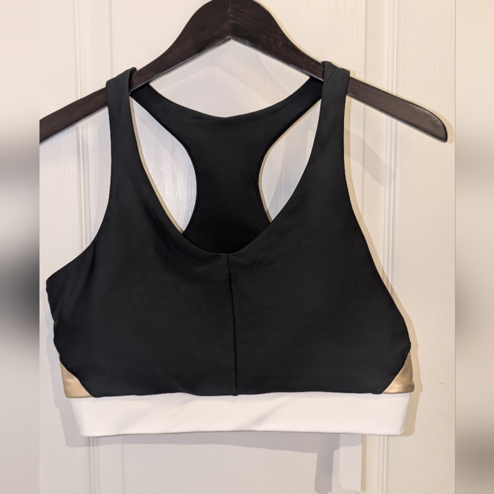 Aqua Athletics women’s black, white,‎ and gold sports bra new with tags size XL